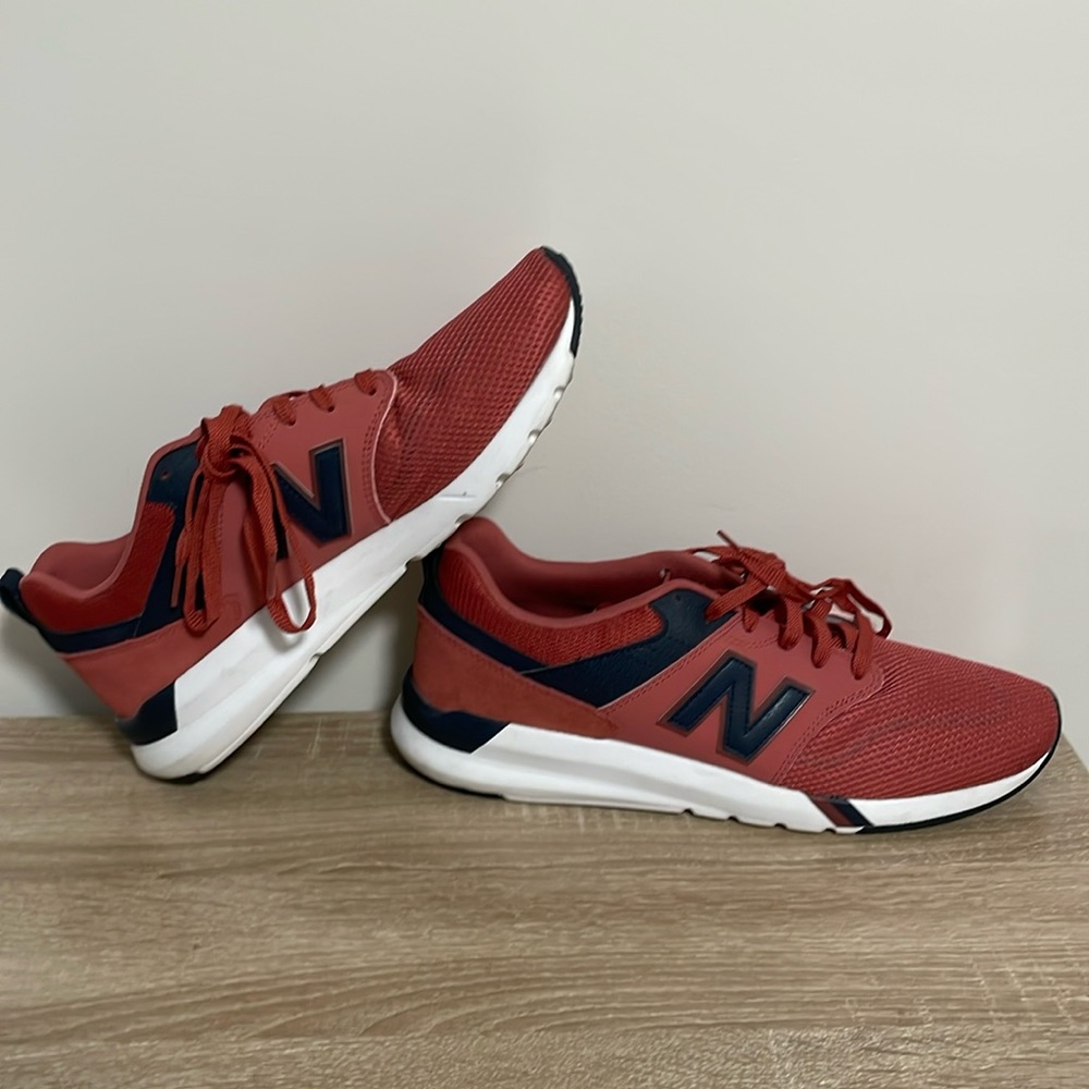 MENS NEW BALANCE SHOES